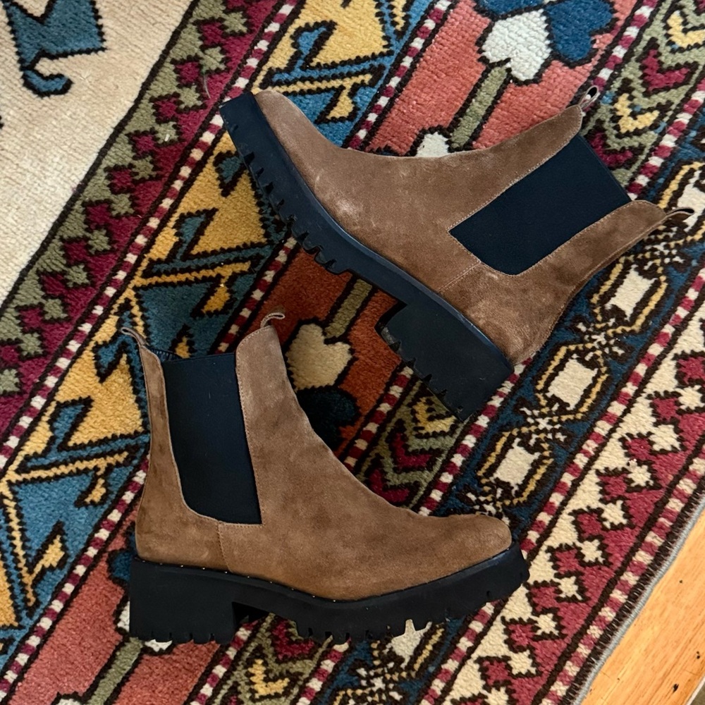 Freda Salvador Brooke Suede Chelsea Boots